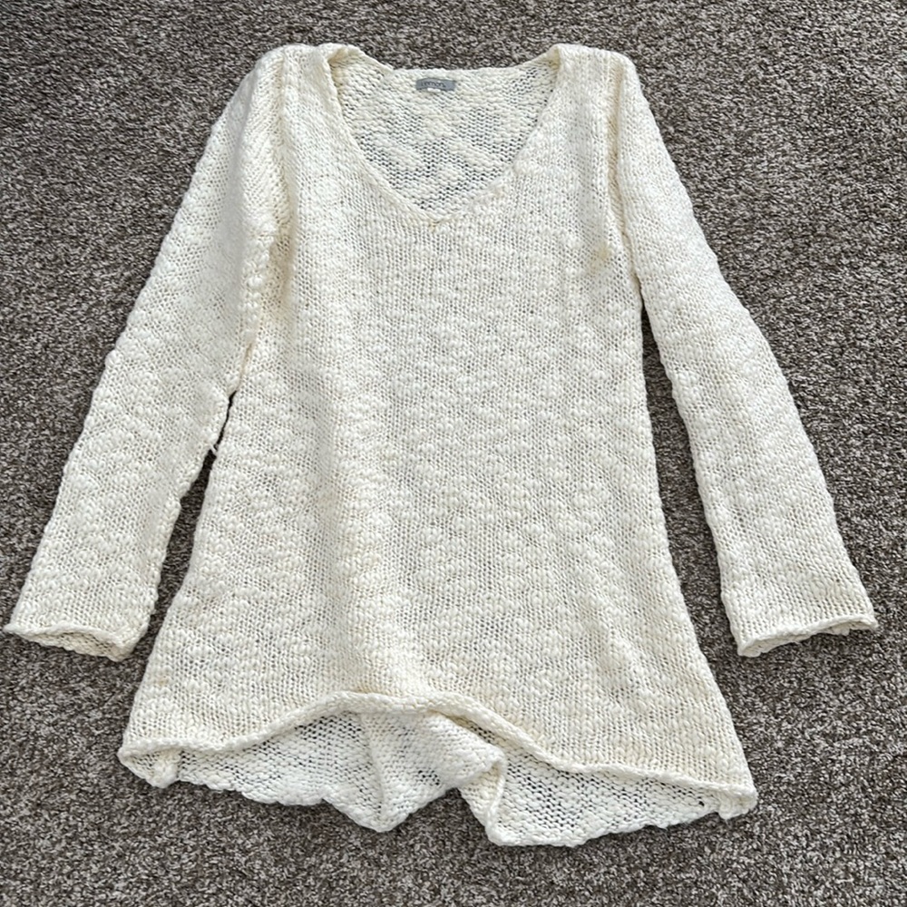 NWT Lemon off white snow drift knit sweater - medium
